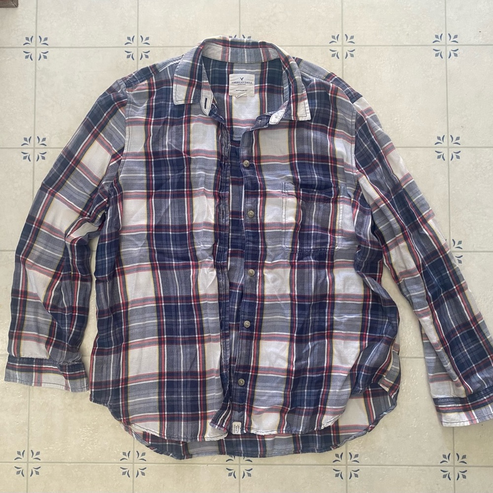 American Eagle shirt